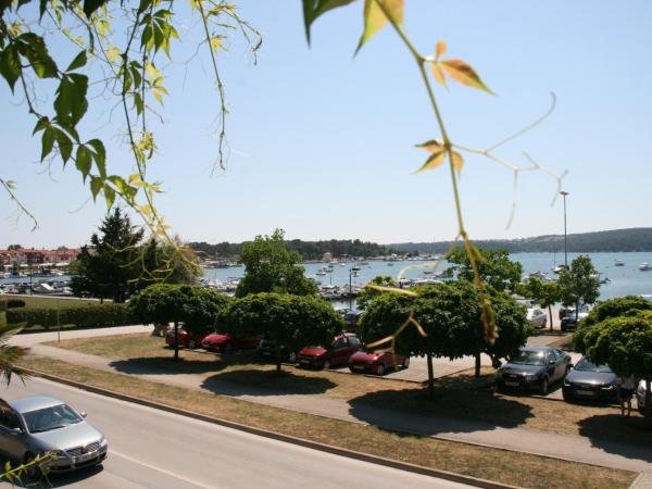 Bed & breakfast La Fontana Medulin : photo 6 de la chambre chambre double