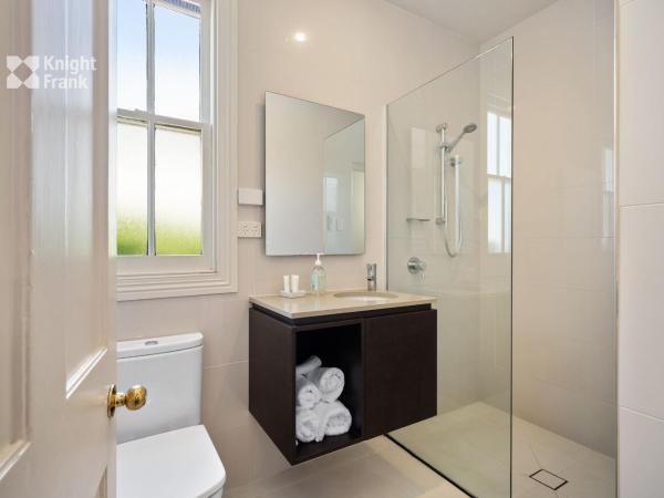 Clydesdale Manor : photo 4 de la chambre suite lit queen-size - 7