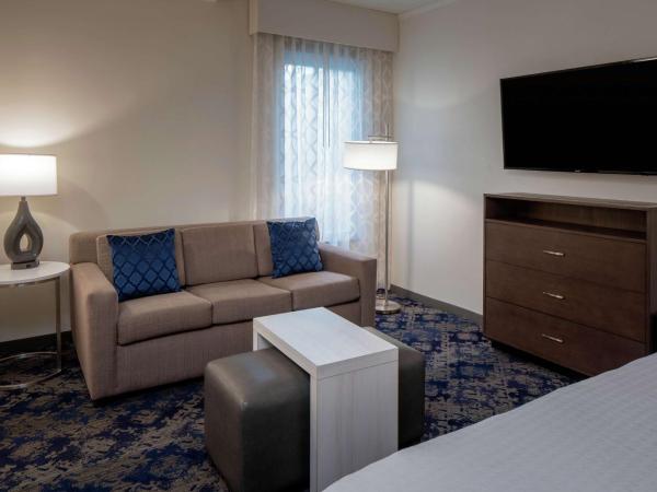 Homewood Suites By Hilton New Orleans French Quarter : photo 2 de la chambre studio lit king-size - adapté aux personnes malentendantes - non-fumeurs