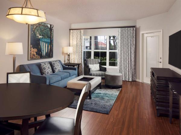 Hilton Grand Vacations Club Tuscany Village Orlando : photo 2 de la chambre suite 1 chambre avec canapé-lit et balcon