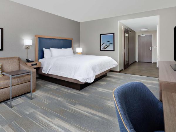 Hampton Inn & Suites San Diego Airport Liberty Station : photo 1 de la chambre suite studio lit king-size - non-fumeurs