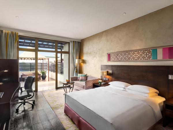 Hilton Jaipur : photo 4 de la chambre chambre king de luxe avec terrasse