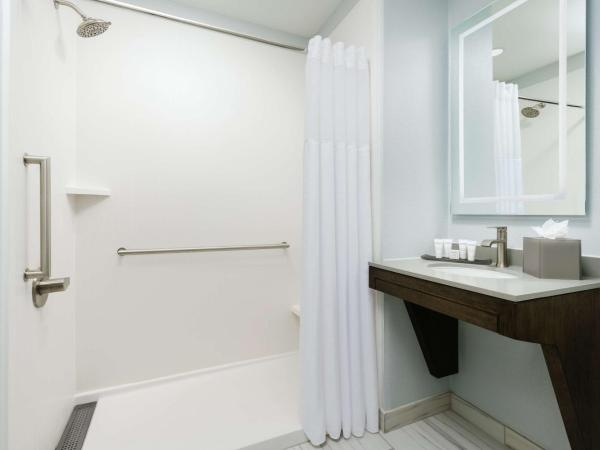 The Bluff Hotel Savannah, Tapestry Collection by Hilton : photo 1 de la chambre studio lit king-size