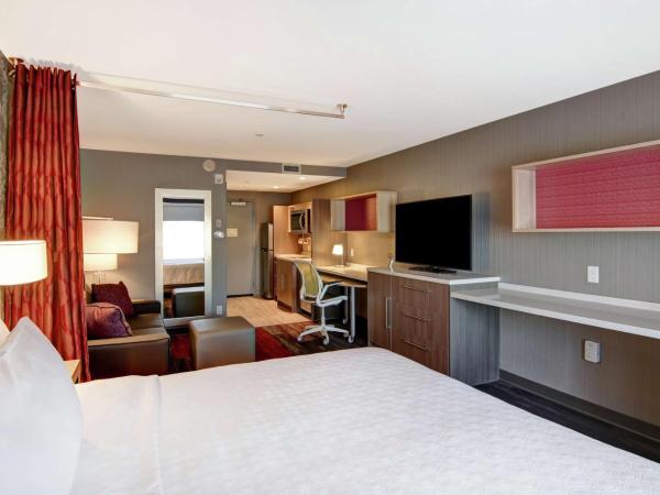 Home2 Suites By Hilton Edmonton South : photo 4 de la chambre suite studio lit king-size - non-fumeurs