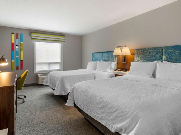 Hampton Inn & Suites Edmonton/West : photo 1 de la chambre chambre 2 lits queen-size - non-fumeurs