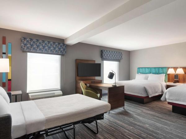 Hampton Inn & Suites Kelowna, British Columbia, Canada : photo 2 de la chambre studio queen avec 2 lits queen-size - non-fumeurs