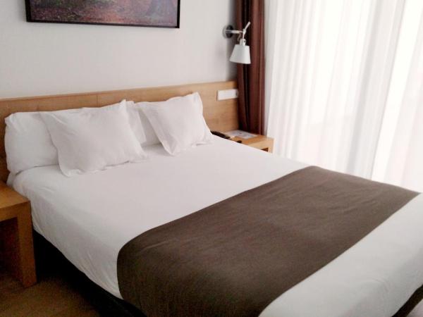 Pensión Garibai : photo 2 de la chambre chambre simple intérieure avec terrasse