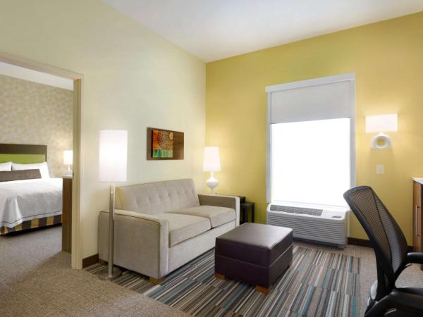 Home2 Suites by Hilton Charlotte Airport : photo 1 de la chambre suite 1 chambre lit queen-size - non-fumeurs