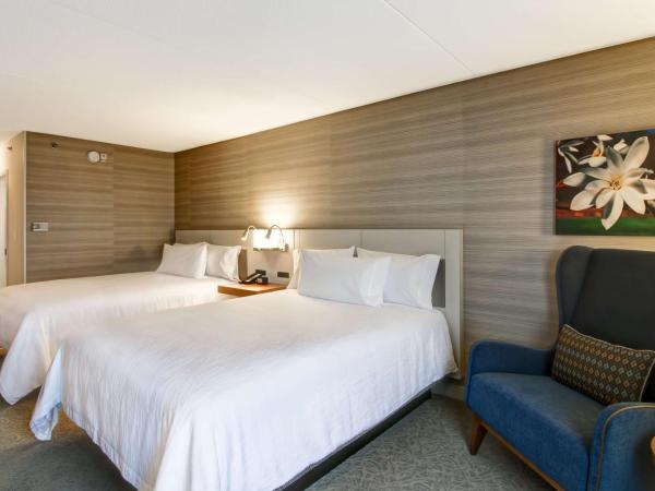 Hilton Garden Inn Toronto/Mississauga : photo 2 de la chambre suite avec 2 lits queen-size - adaptée aux personnes malentendantes