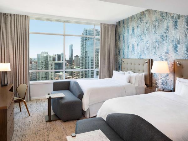 Hilton Vancouver Downtown, BC, Canada : photo 1 de la chambre chambre avec 2 lits queen-size - vue sur ville