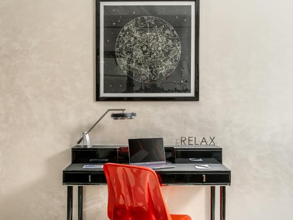 Hotel Mousai - Adults Only : photo 7 de la chambre suite d'angle mousai - exposée sud