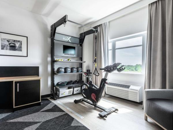 DoubleTree by Hilton Quebec Resort : photo 1 de la chambre chambre lit king-size premium