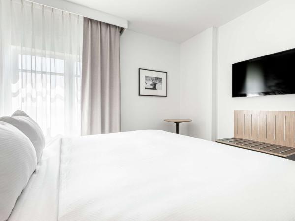 DoubleTree by Hilton Quebec Resort : photo 3 de la chambre chambre lit king-size premium