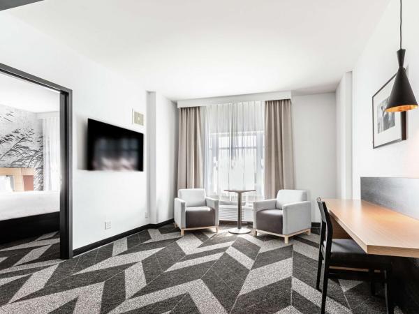 DoubleTree by Hilton Quebec Resort : photo 3 de la chambre suite 1 chambre lit king-size