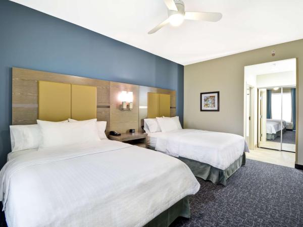 Homewood Suites by Hilton Orlando Theme Parks : photo 3 de la chambre suite 1 chambre avec 2 lits queen-size