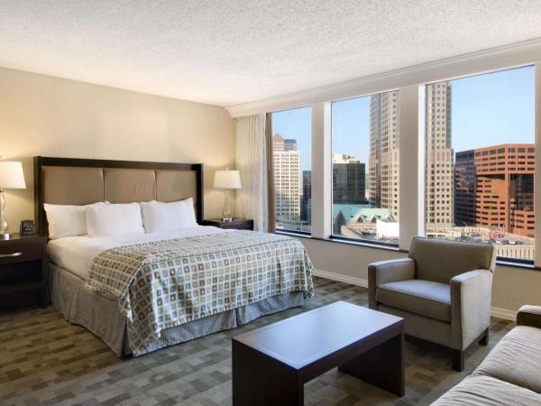 Hilton St. Louis at the Ballpark : photo 3 de la chambre superior corner king - west tower