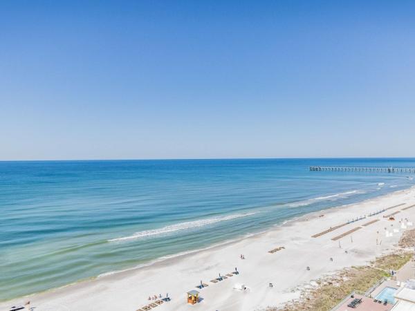 Hampton Inn & Suites Panama City Beach-Beachfront : photo 1 de la chambre queen studio with balcony and gulf/city view - non-smoking
