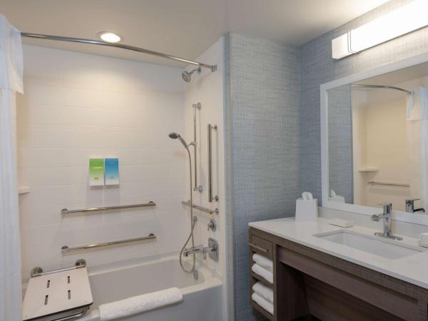 Home2 Suites By Hilton Indianapolis Airport : photo 5 de la chambre studio avec 2 lits queen-size - non-fumeurs