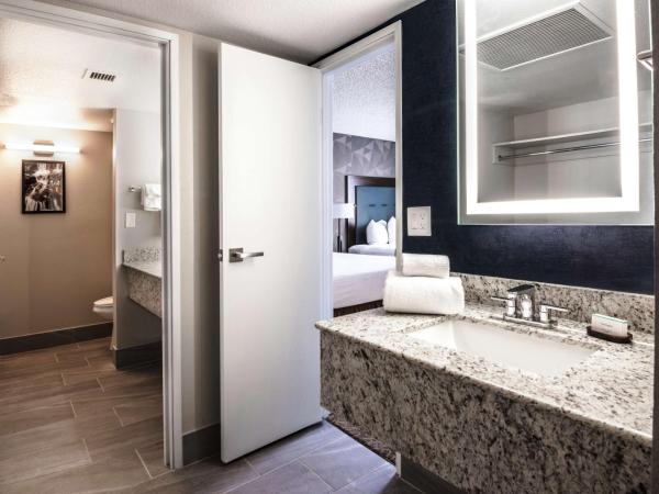 Embassy Suites by Hilton Tucson East : photo 4 de la chambre studio 2 lits queen-size - vue sur montagne