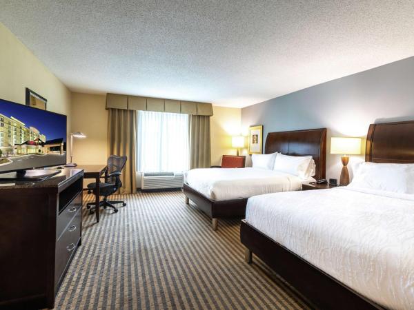 Hilton Garden Inn Atlanta Airport North : photo 1 de la chambre chambre avec 2 lits queen-size - pour personnes malentendantes