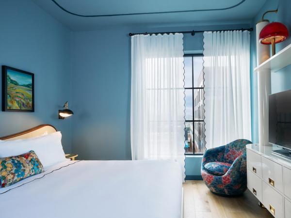 Hotel Genevieve : photo 1 de la chambre chambre lit king-size