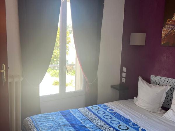 Hôtel des 2 Gares : photo 1 de la chambre chambre double avec salle de bains privative extérieure