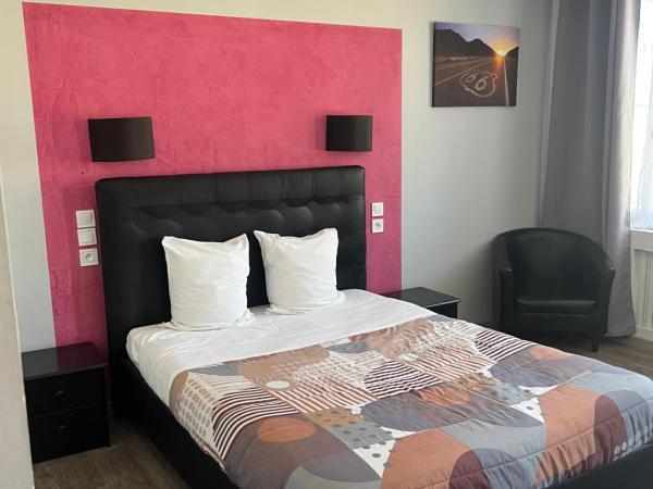 Hôtel des 2 Gares : photo 4 de la chambre chambre familiale avec salle de bains privative