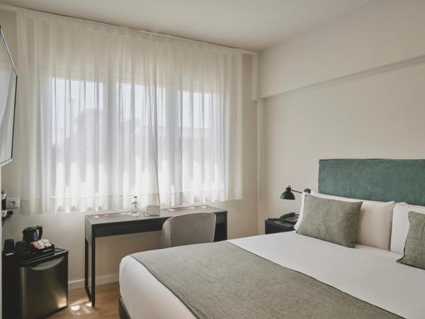 Tres Torres Atiram Hotels : photo 4 de la chambre chambre double ou lits jumeaux supérieure