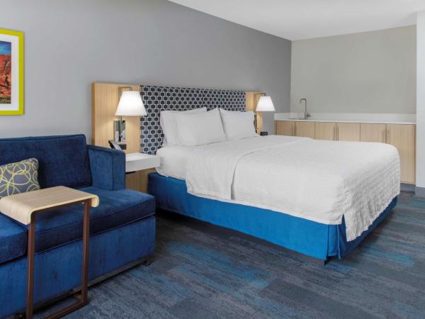Hampton Inn Las Vegas/Summerlin : photo 6 de la chambre chambre lit king-size exécutive avec canapé-lit - non-fumeurs
