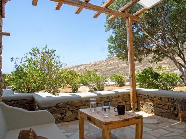 Nur Mykonian Suites : photo 8 de la chambre studio avec vue sur jardin