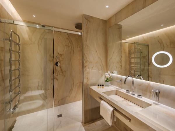 Hotel Dei Cavalieri Milano Duomo : photo 7 de la chambre suite junior exécutive