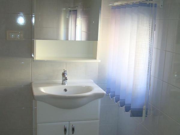 ApartHotel Viola : photo 8 de la chambre studio avec balcon