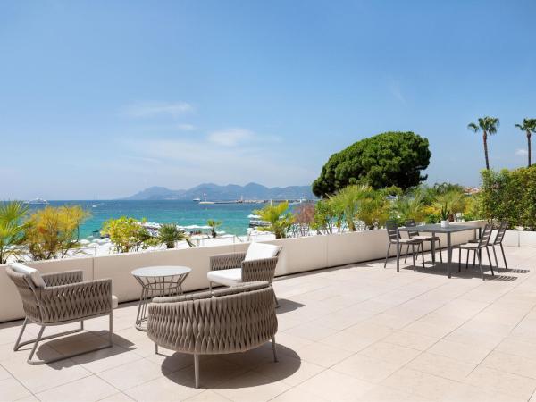 JW Marriott Cannes : photo 3 de la chambre suite vice-présidentielle avec terrasse - front de mer