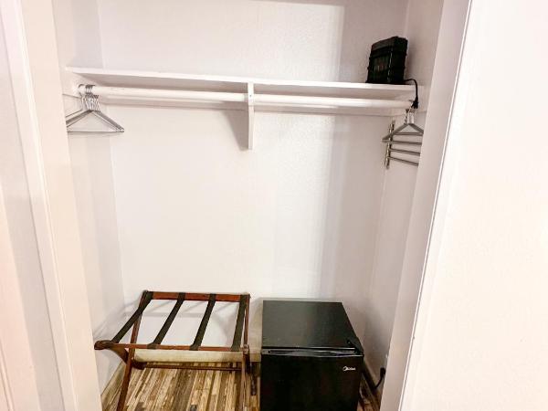 Samesun Venice Beach Hotel & Hostel : photo 10 de la chambre chambre double avec salle de bains commune