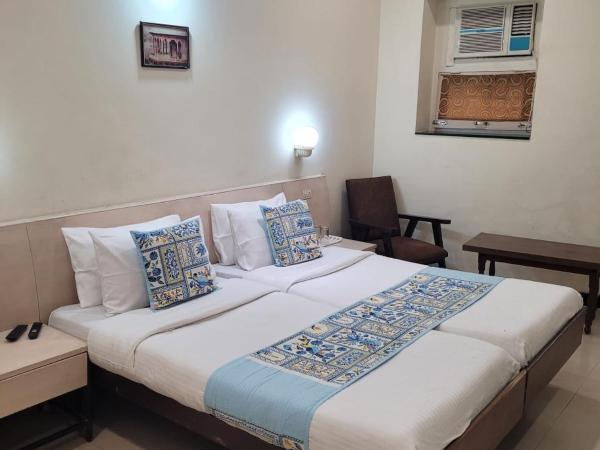 Hotel Ranjeet : photo 1 de la chambre chambre double