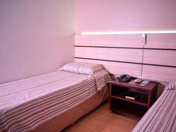 Barigui Park Hotel : photo 1 de la chambre chambre lits jumeaux standard