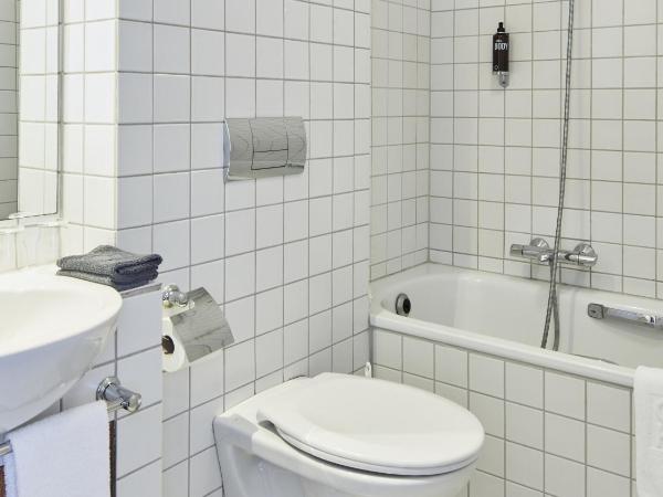 Center Hotels Plaza : photo 4 de la chambre chambre simple standard