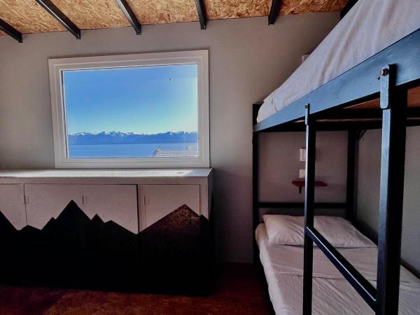 Moving Hostel Travel Bar : photo 2 de la chambre lit simple en dortoir