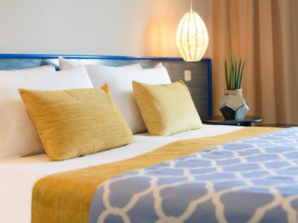 ALEGRIA Fenals Mar : photo 7 de la chambre chambre lits jumeaux