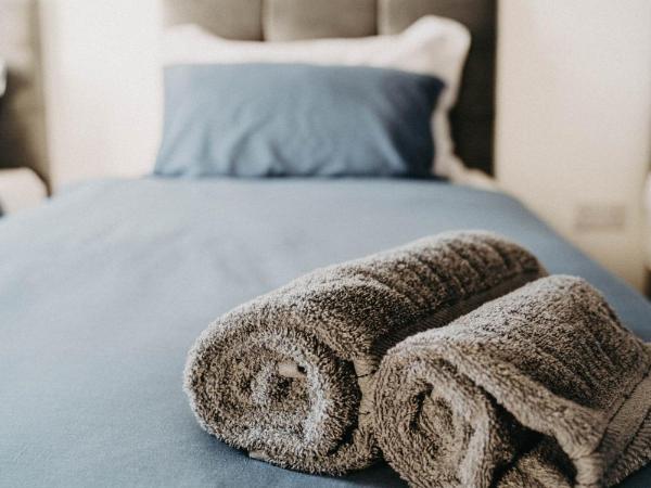 Flat Iron Anfield : photo 2 de la chambre chambre lits jumeaux avec douche 