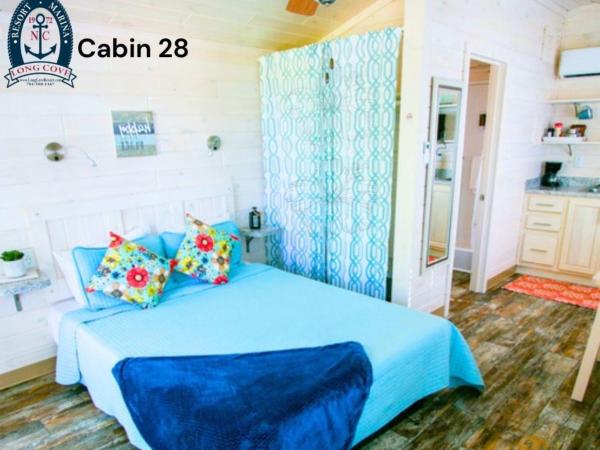 Long Cove Resort and Marina : photo 2 de la chambre studio avec vue sur lac