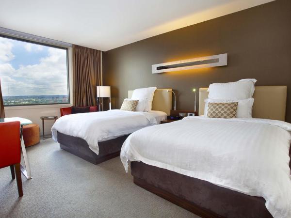 Pullman Sydney Olympic Park : photo 6 de la chambre superior room with two double beds