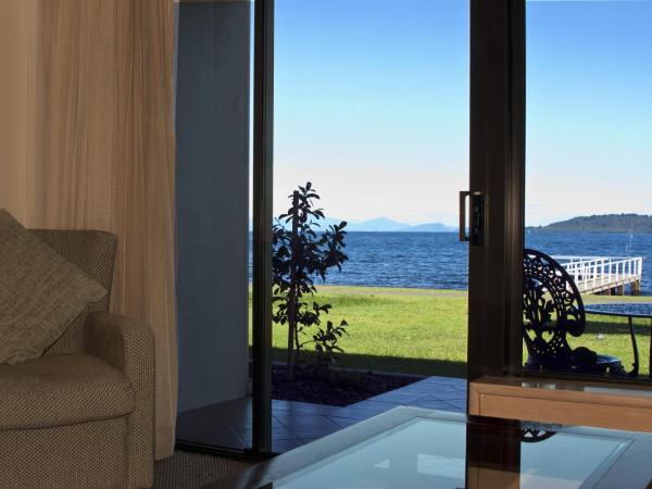 Millennium Hotel & Resort Manuels Taupo : photo 7 de la chambre chambre lits jumeaux supérieure - vue sur lac