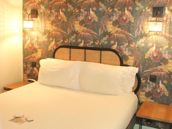 Hotel Edouard VII : photo 1 de la chambre chambre double avec terrasse - rez-de-jardin