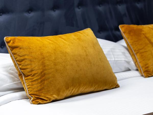 Hotel Le Place d'Armes - Relais & Châteaux : photo 10 de la chambre suite prestige