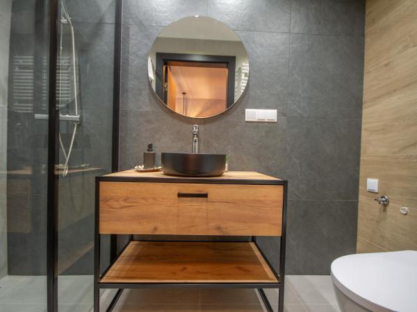 InPoint Apartments G15 near Old Town & Kazimierz : photo 3 de la chambre studio avec balcon 