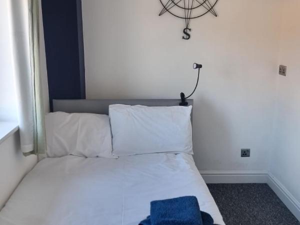 En suite room with kitchen facilities : photo 2 de la chambre chambre double avec salle de bains privative