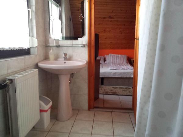 Napfény villa : photo 3 de la chambre chambre lits jumeaux standard - vue sur montagne