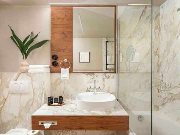 Queen's Court Hotel & Residence : photo 9 de la chambre suite junior