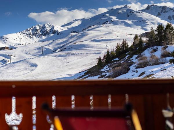 Hôtel Courcheneige : photo 3 de la chambre chambre double avec balcon